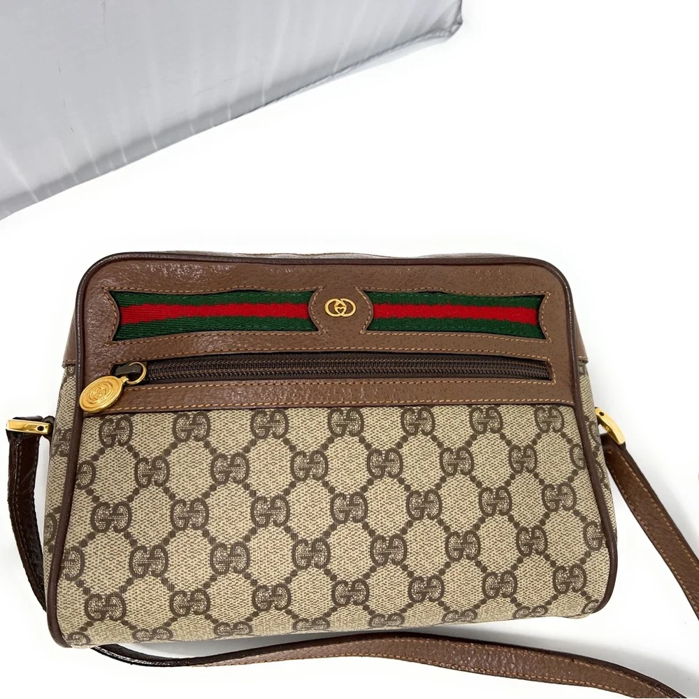 Gucci Brown GG Canvas Crossbody with Green-Red Web Stripe - Picture 3 of 15